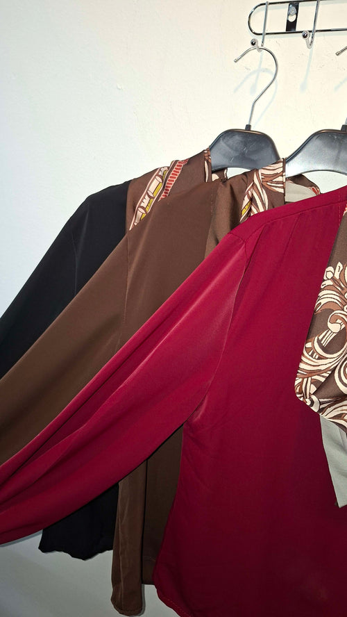 Blusa elegante con pañuelo