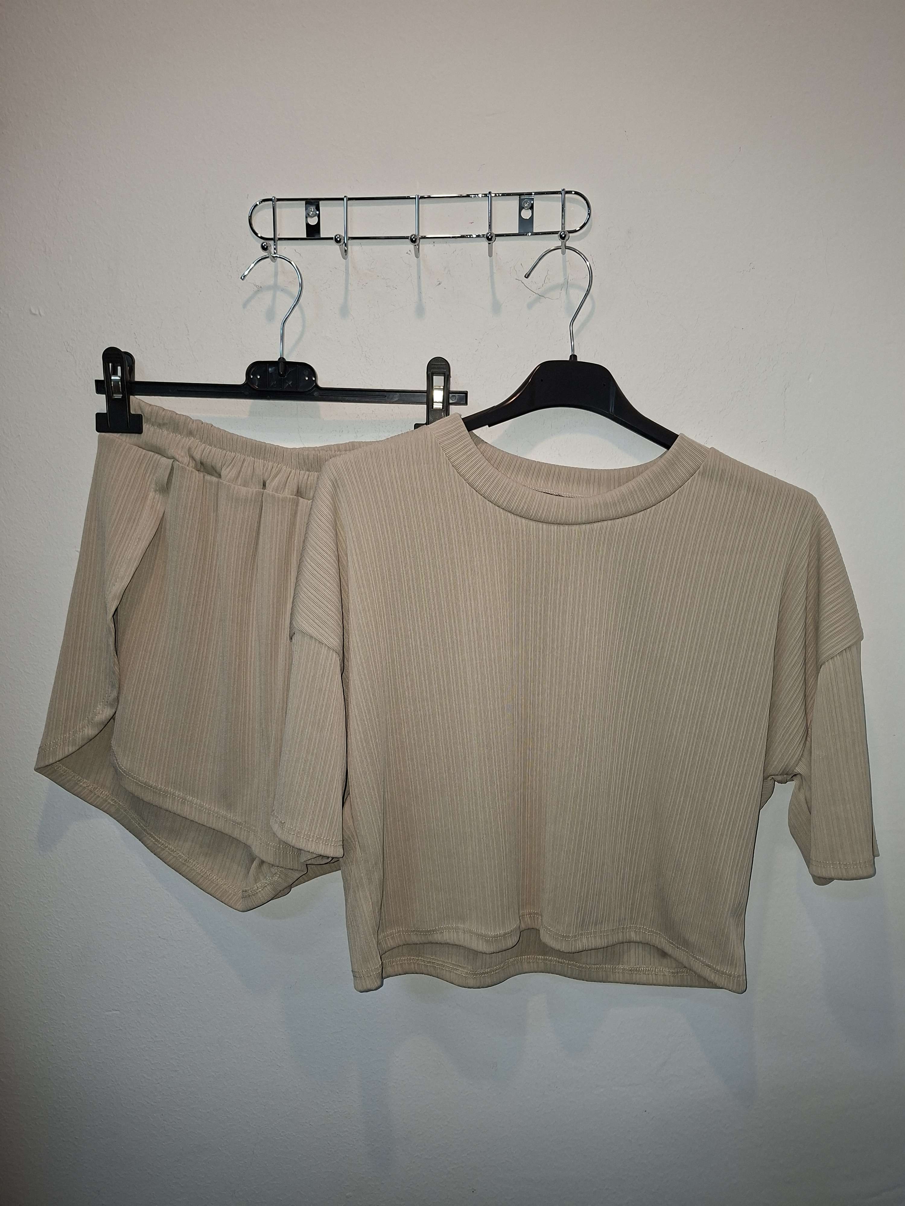 Conjunto corto